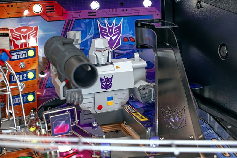 TRANSFORMERS: More Than Meets the Eye Pro Edition